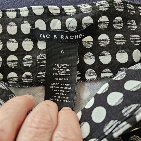 Skirts (2) with built in shorts - Picture 9 of 10